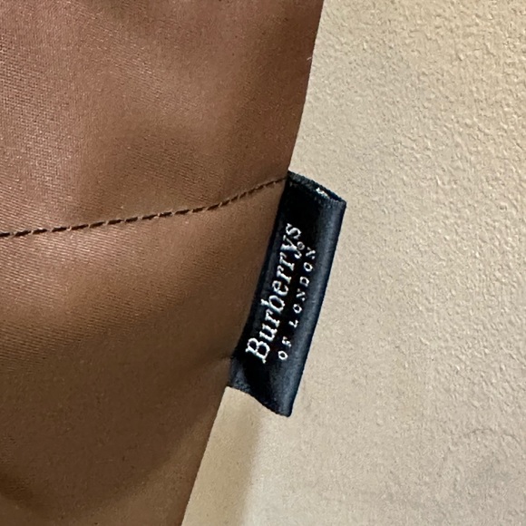 Burberry Blue Label Tote w/snap in removable Novacheck Pouch - Picture 2 of 11